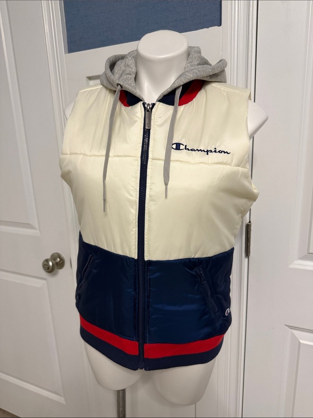 Champion Colorblock Hooded Puffer Vest in Cream, Navy & Red